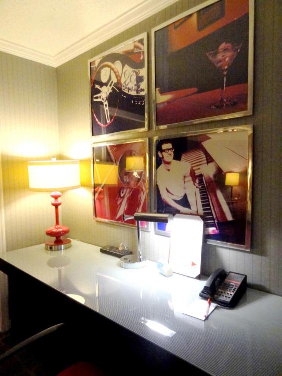 Hotel Rouge Washington DC - Desk and Design