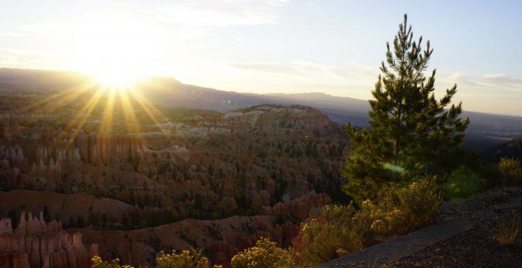 Utah National Parks: Bryce Canyon Sunrise