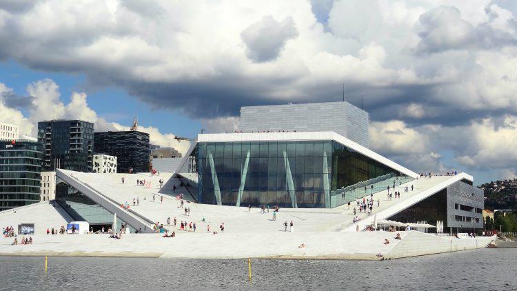 Click here to enter Radisson Blu Giveaway (Oslo)