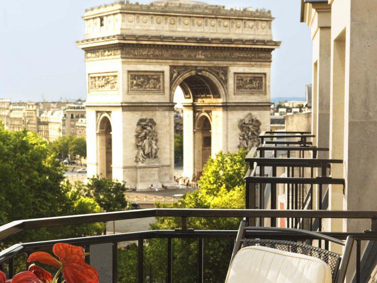 Click to enter Giveaway (Paris)