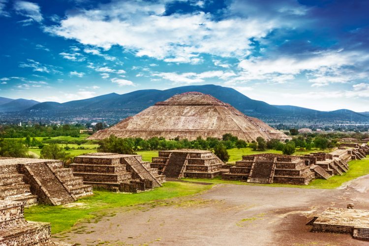 Best Vacation Spots in Mexico - Historic Maya Ruins in Mexico